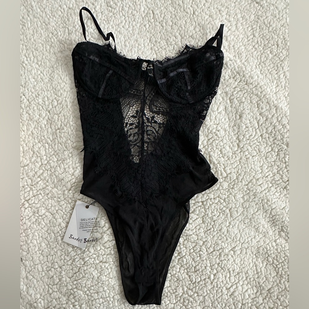NWT Bardot Britney Lace Bodysuit
